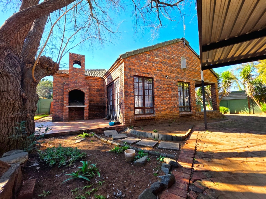 3 Bedroom Property for Sale in Universitas Free State